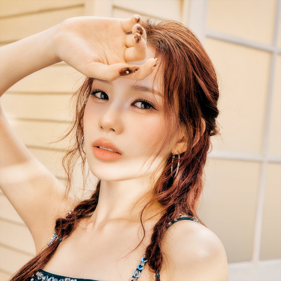 チケット好評発売中!!】 izna初ファンコンサート『2025 izna 1st FAN